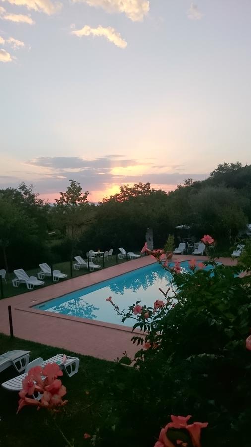 פרוג'ה Locanda Delle Noci מראה חיצוני תמונה